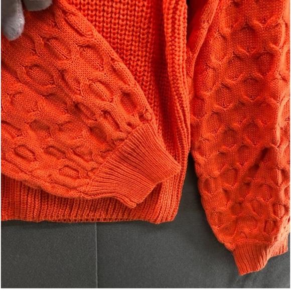 🍊Citrus long sleeve sweater! Sz L/XL - Picture 6 of 9